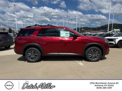 2026 Nissan Pathfinder SV