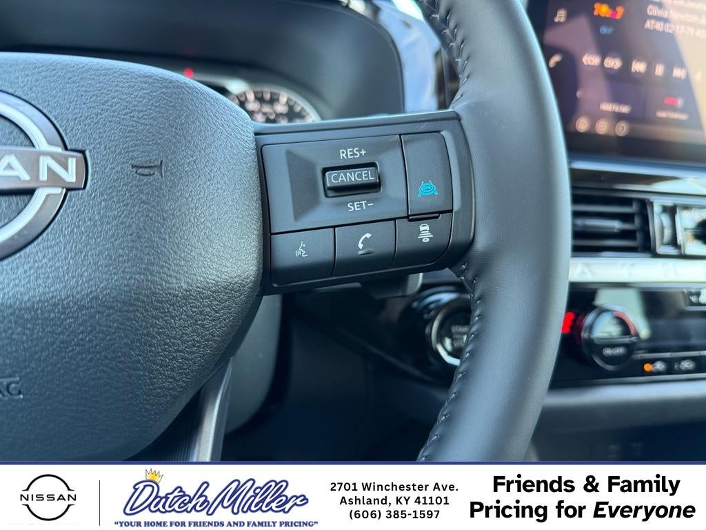 2026 Nissan Pathfinder SV