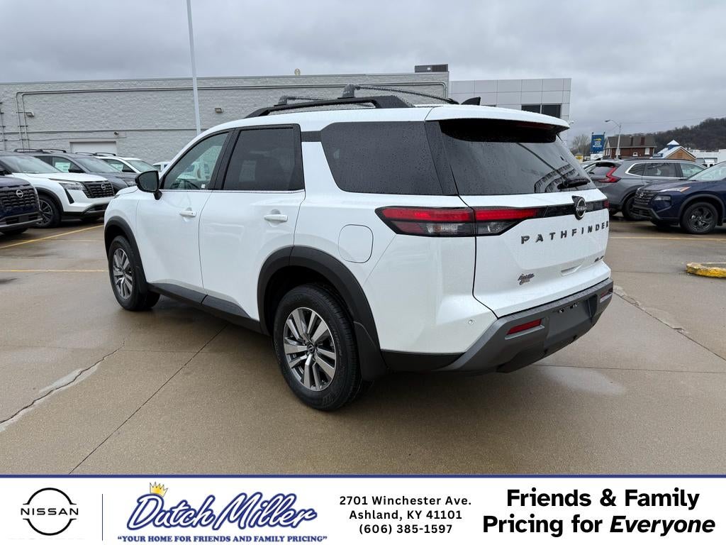 2026 Nissan Pathfinder SL