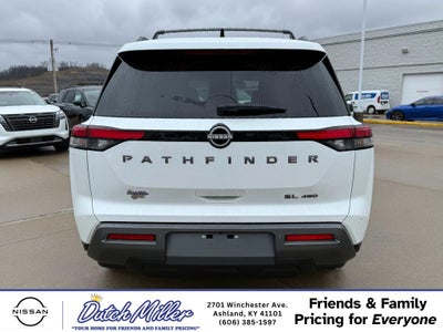 2026 Nissan Pathfinder SL