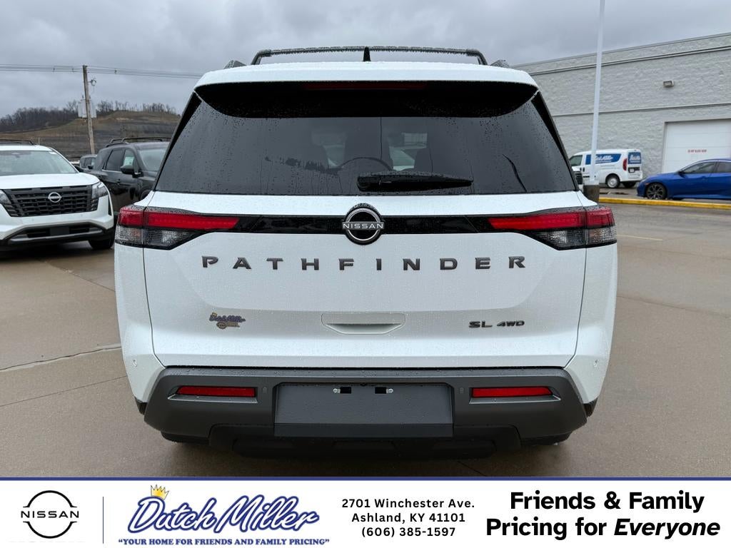 2026 Nissan Pathfinder SL
