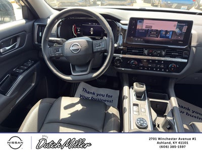 2026 Nissan Pathfinder SL