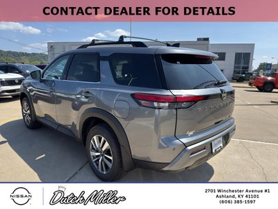 2026 Nissan Pathfinder SL