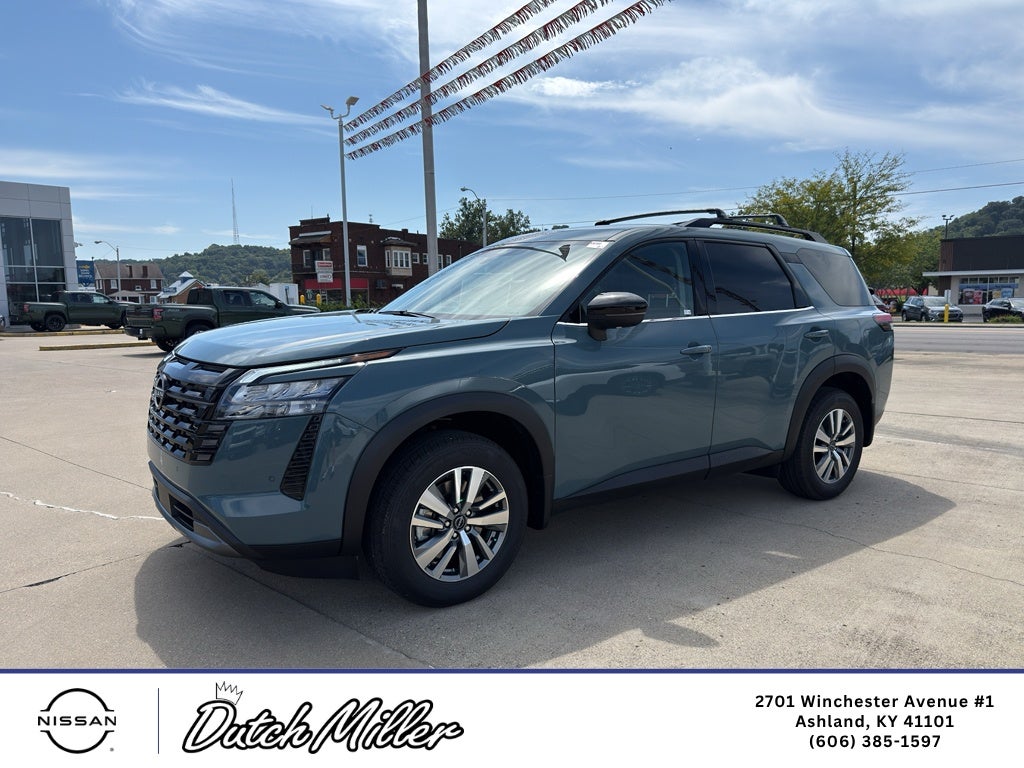 2026 Nissan Pathfinder SL