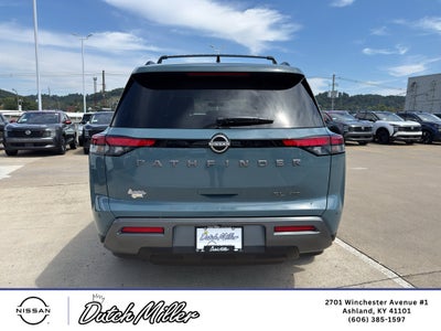 2026 Nissan Pathfinder SL
