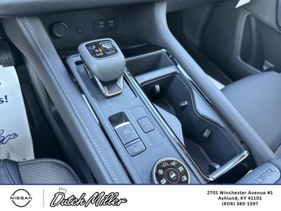 2026 Nissan Pathfinder SL