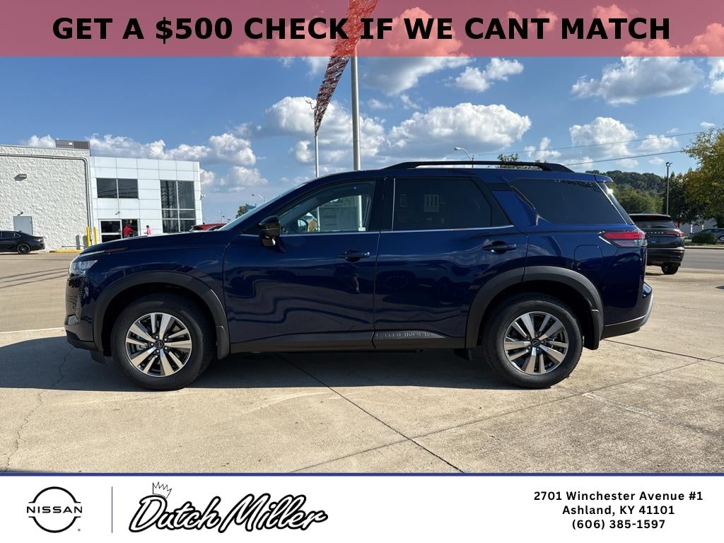 2026 Nissan Pathfinder SL
