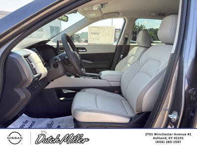 2026 Nissan Pathfinder SL