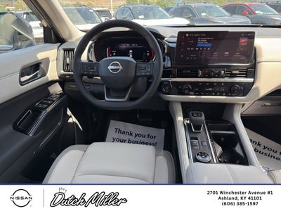2026 Nissan Pathfinder SL