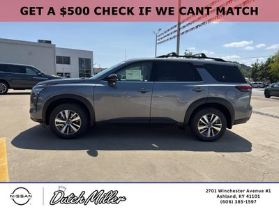 2026 Nissan Pathfinder SL