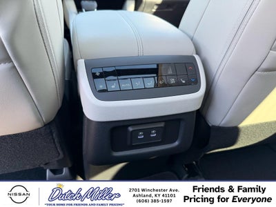 2026 Nissan Pathfinder SL