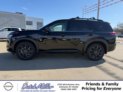 2026 Nissan Pathfinder SL