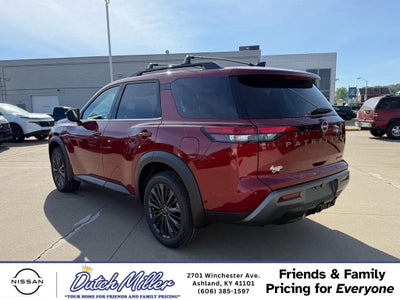 2026 Nissan Pathfinder SL