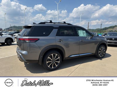 2026 Nissan Pathfinder Platinum