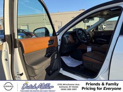 2025 Nissan Pathfinder Platinum