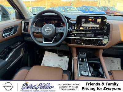 2025 Nissan Pathfinder Platinum