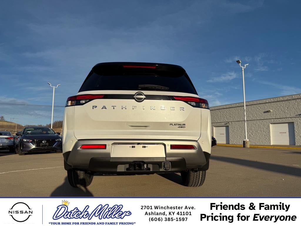 2025 Nissan Pathfinder Platinum