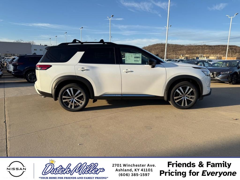 2025 Nissan Pathfinder Platinum