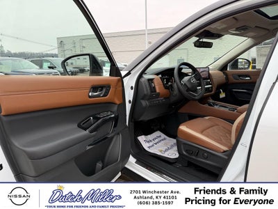 2026 Nissan Pathfinder Platinum