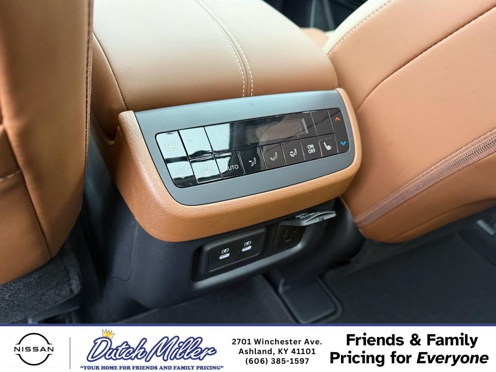 2026 Nissan Pathfinder Platinum