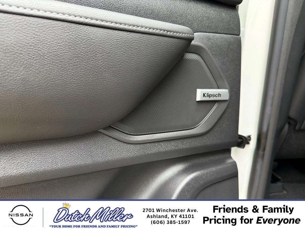 2025 Nissan Armada SL