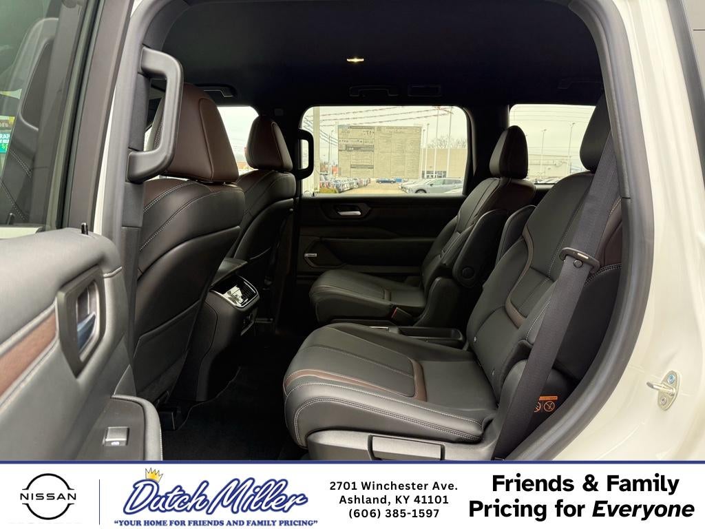 2025 Nissan Armada SL