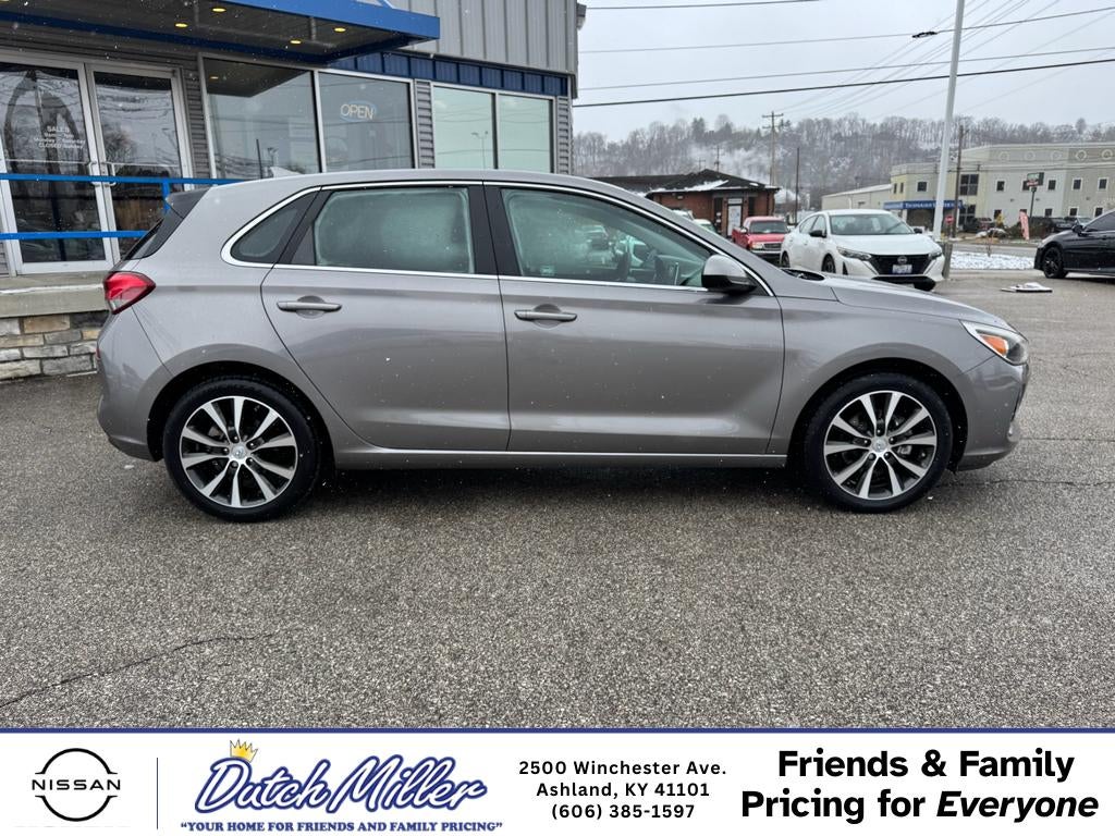 2020 Hyundai Elantra GT Base