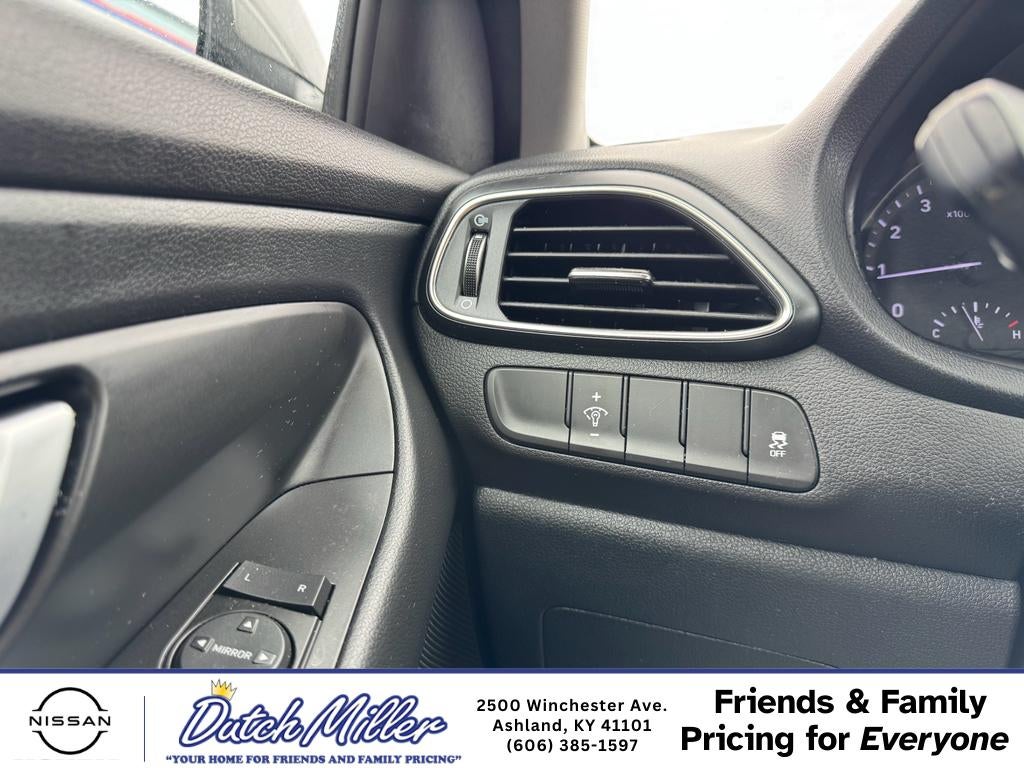 2020 Hyundai Elantra GT Base