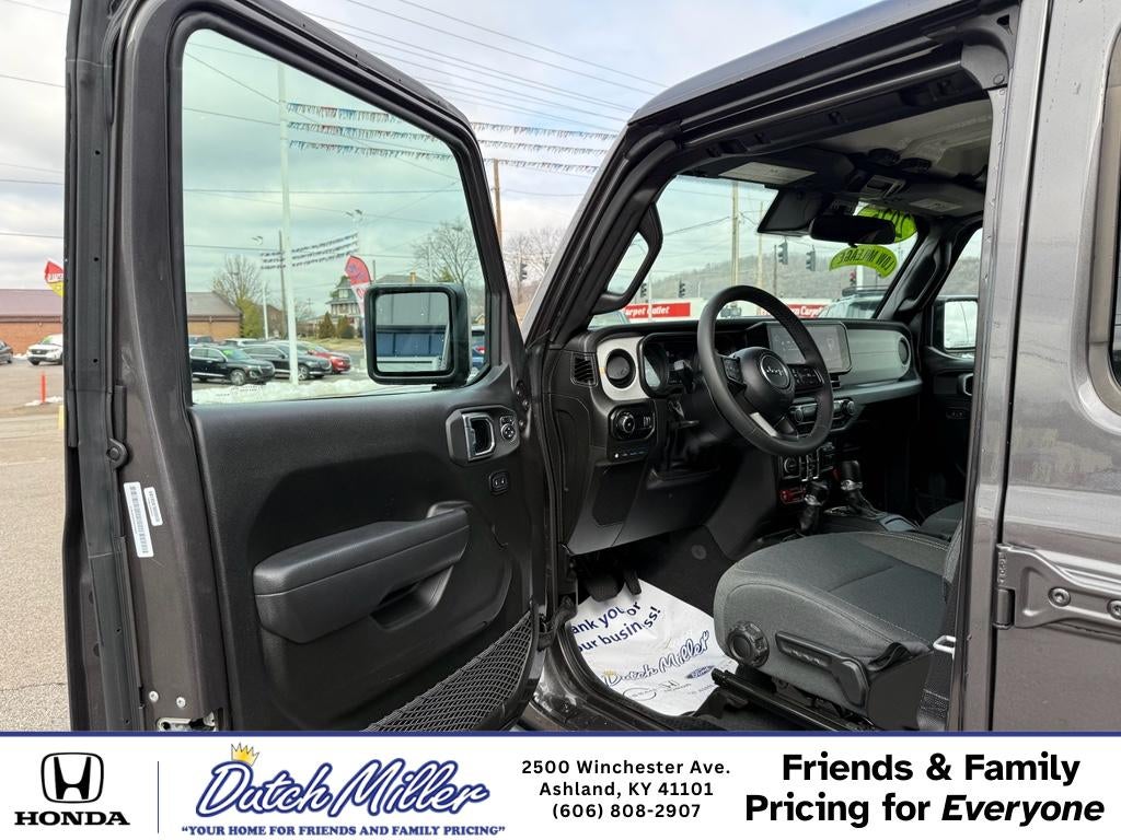 2025 Jeep Wrangler 4xe Willys