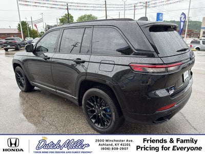 2022 Jeep Grand Cherokee 4xe Summit