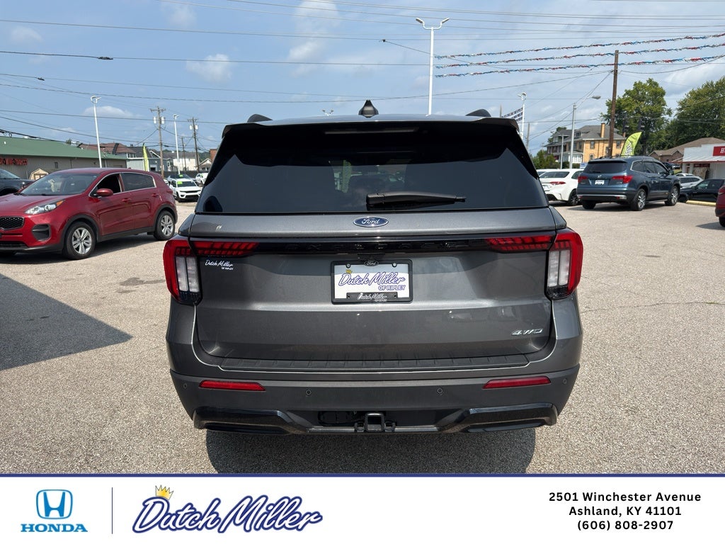 2025 Ford Explorer ST-Line