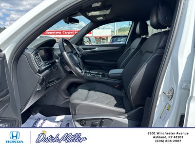 2025 Volkswagen Atlas Cross Sport 2.0T SE w/Technology