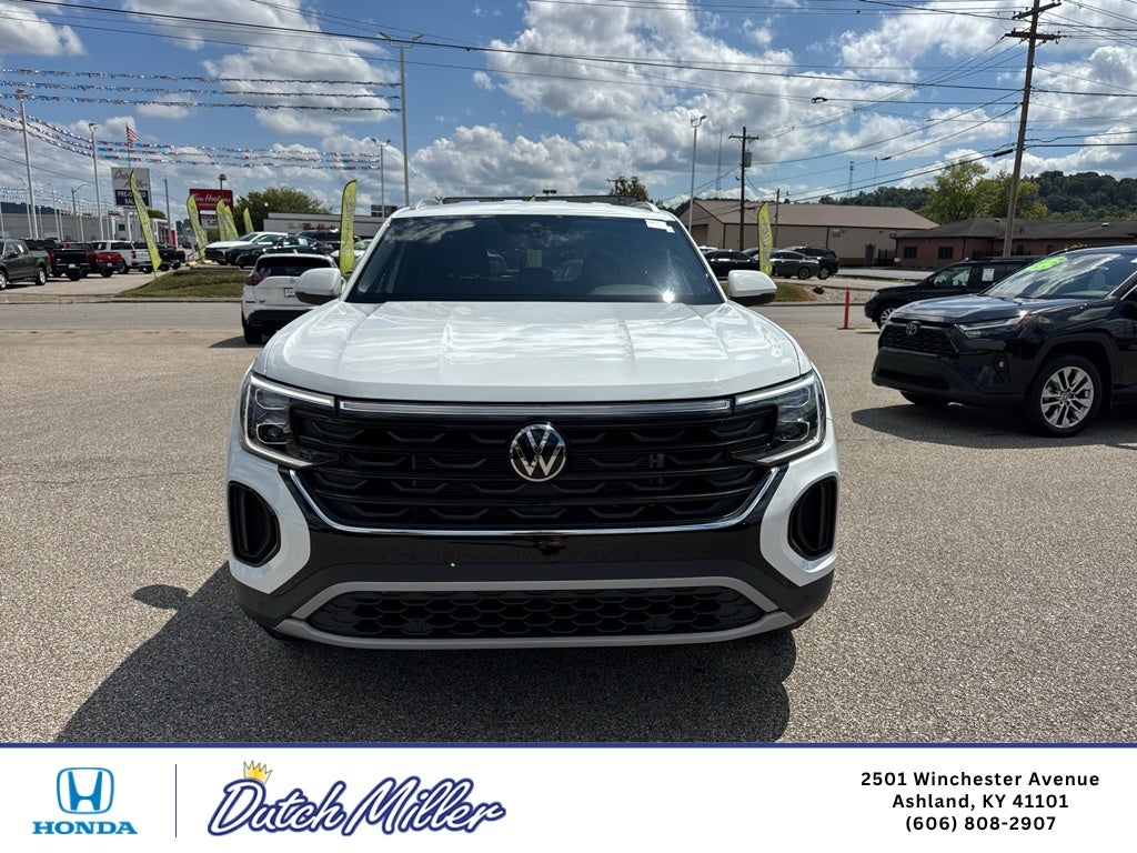 2025 Volkswagen Atlas Cross Sport 2.0T SE w/Technology
