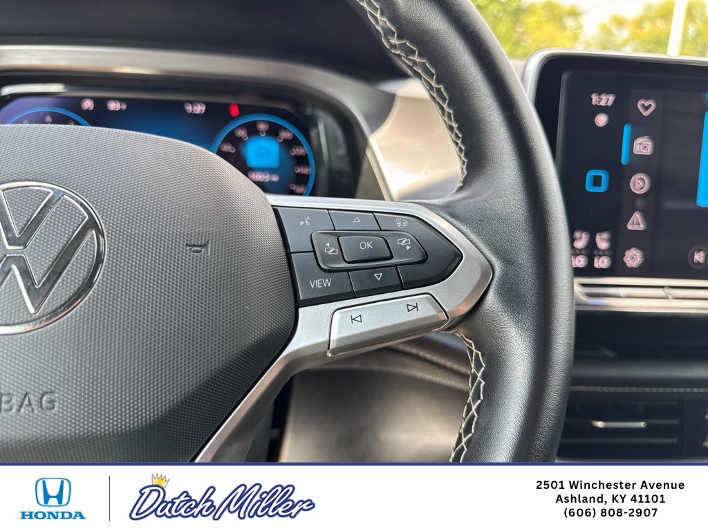 2025 Volkswagen Atlas Cross Sport 2.0T SE w/Technology