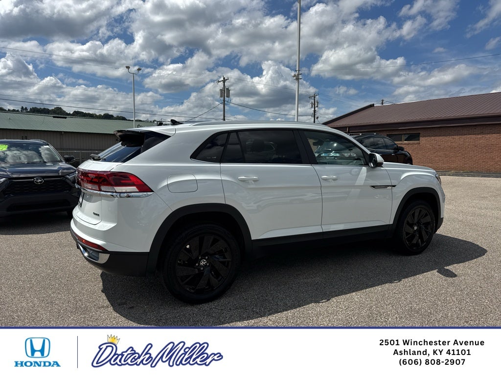2025 Volkswagen Atlas Cross Sport 2.0T SE w/Technology