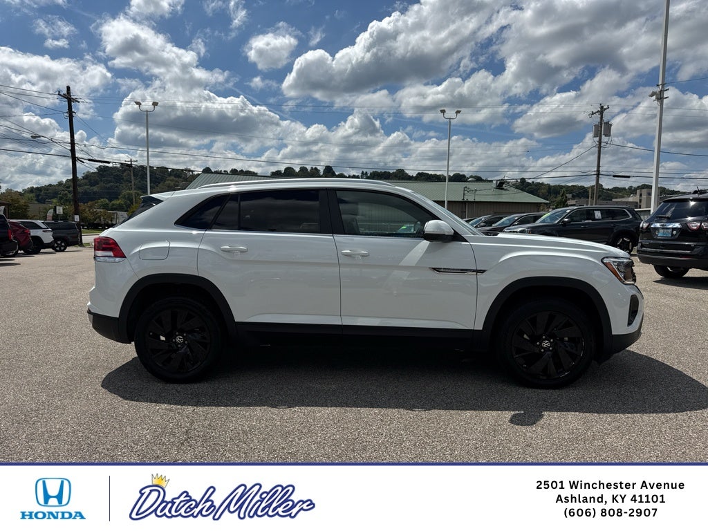 2025 Volkswagen Atlas Cross Sport 2.0T SE w/Technology