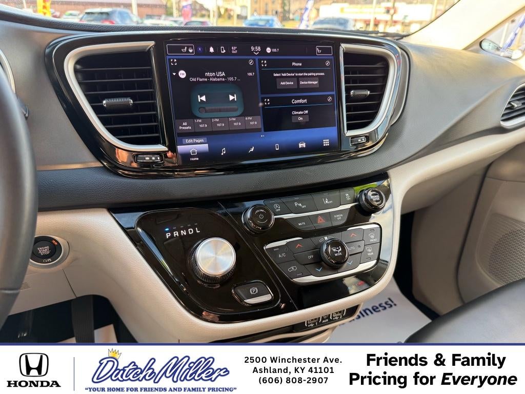 2023 Chrysler Pacifica Touring L