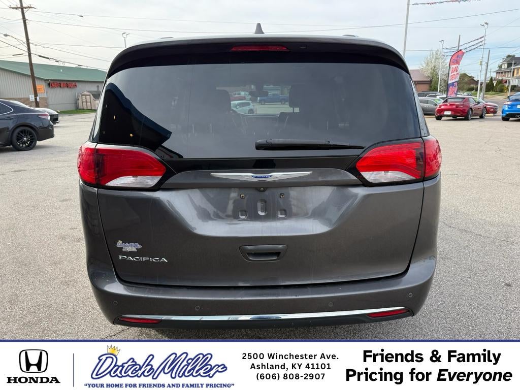 2018 Chrysler Pacifica Touring L