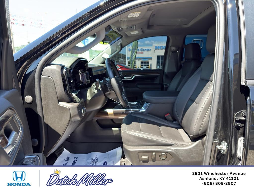 2023 Chevrolet Silverado RST