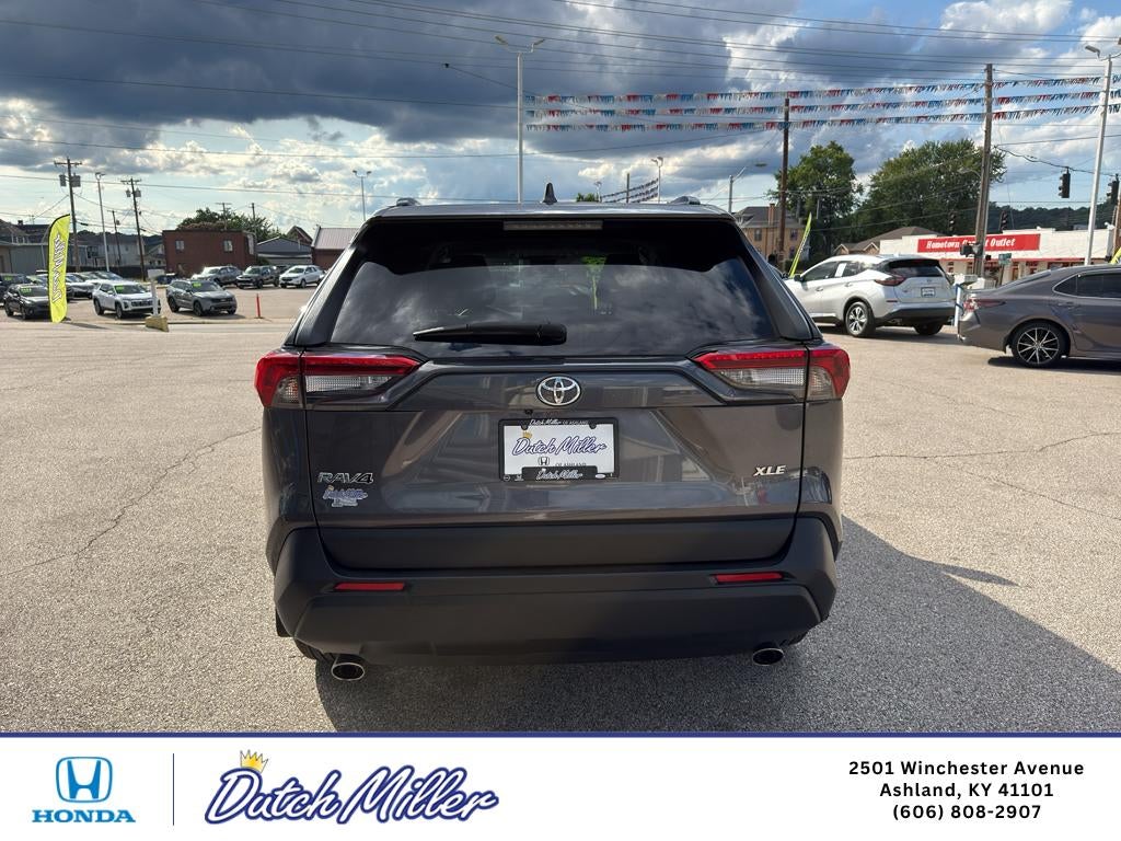 2022 Toyota RAV4 XLE