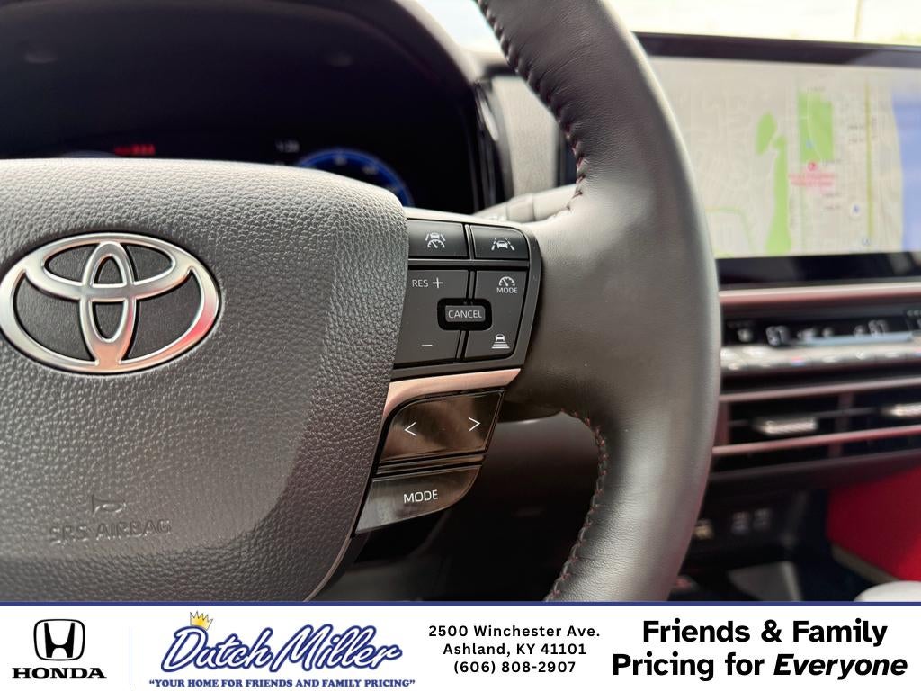 2025 Toyota Camry Hybrid XSE