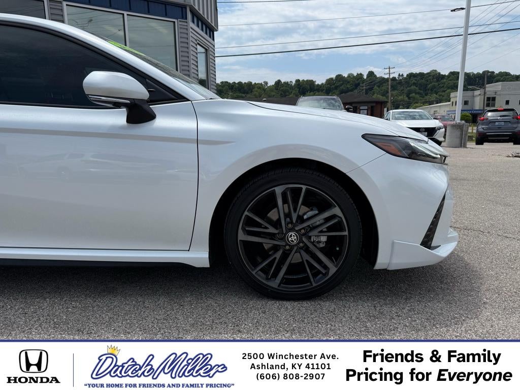 2025 Toyota Camry Hybrid XSE