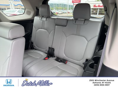 2023 Honda Pilot Touring