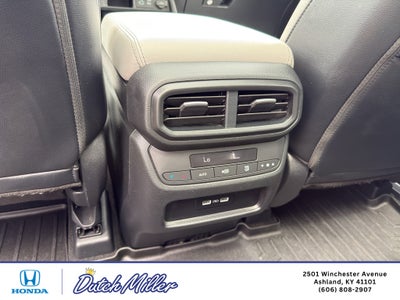 2023 Honda Pilot Touring