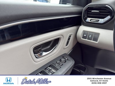 2023 Honda Pilot Touring