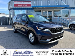 2024 Kia Carnival LX