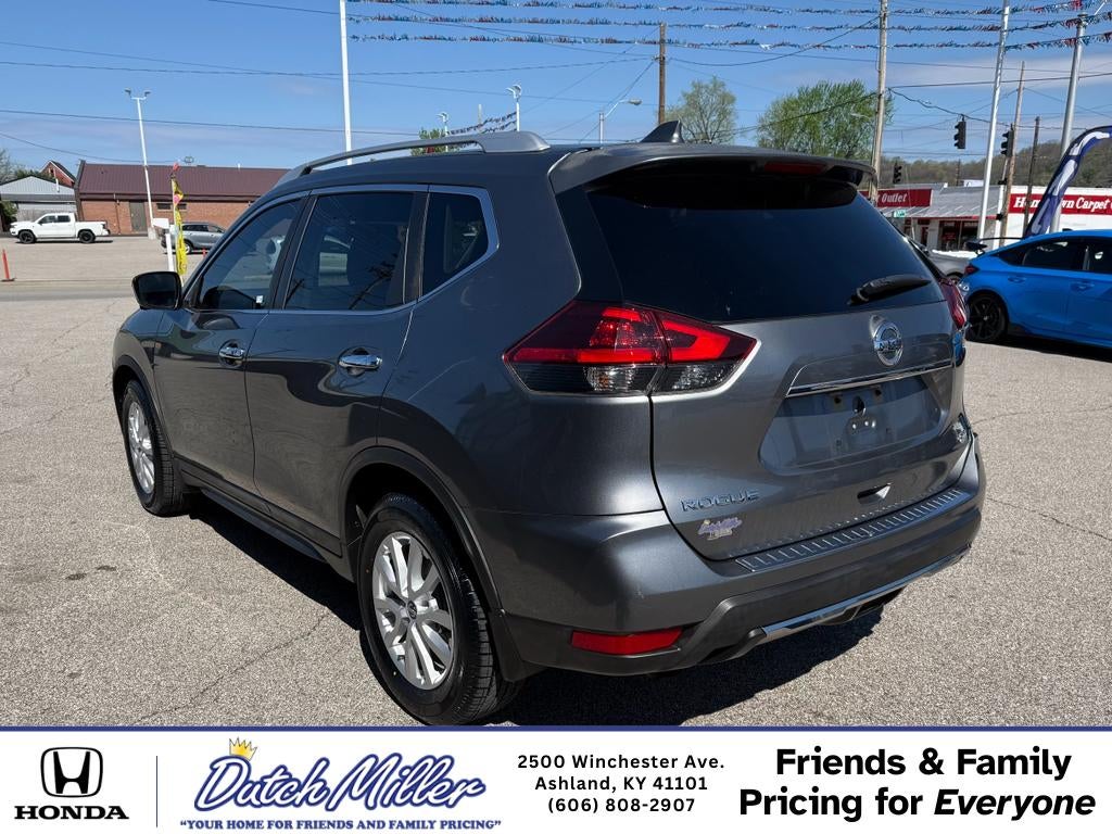 2018 Nissan Rogue SV