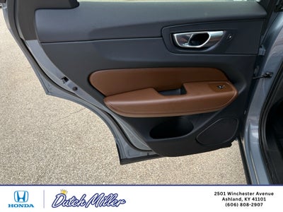2023 Volvo XC60 Plus Bright Theme