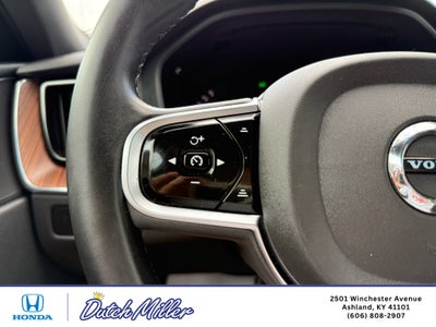 2023 Volvo XC60 Plus Bright Theme