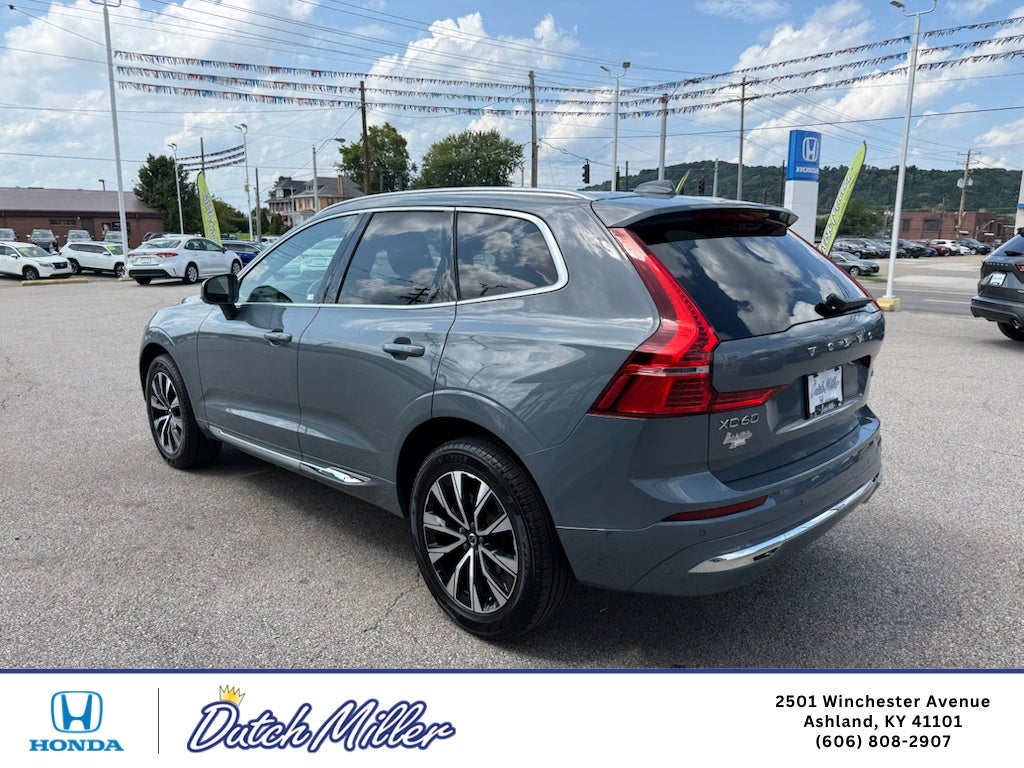 2023 Volvo XC60 Plus Bright Theme